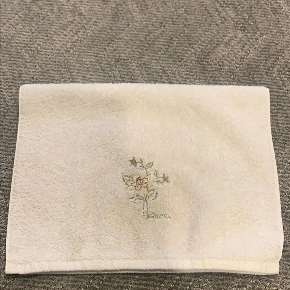Guess Floral Hand Towel